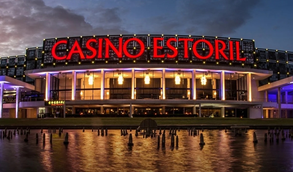 Казино Casino Estoril недалеко от Лиссабона
